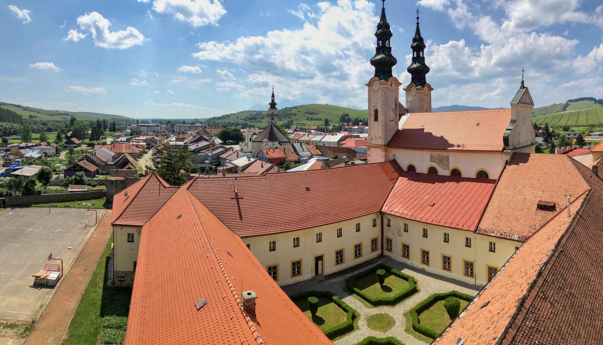 Piaristický kláštor a kostol, Podolínec