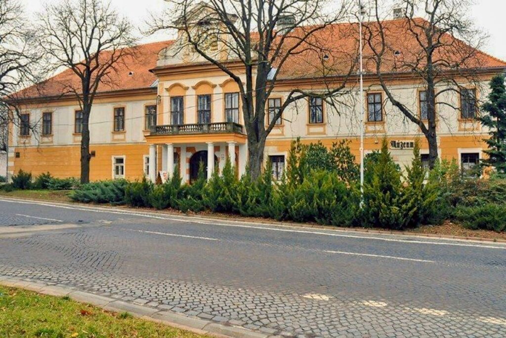 Kaštieľ Migazziovcov - Múzeum, Zlaté Moravce